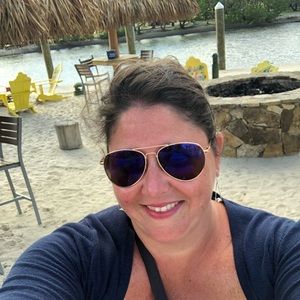 Meet your Posher, Christina